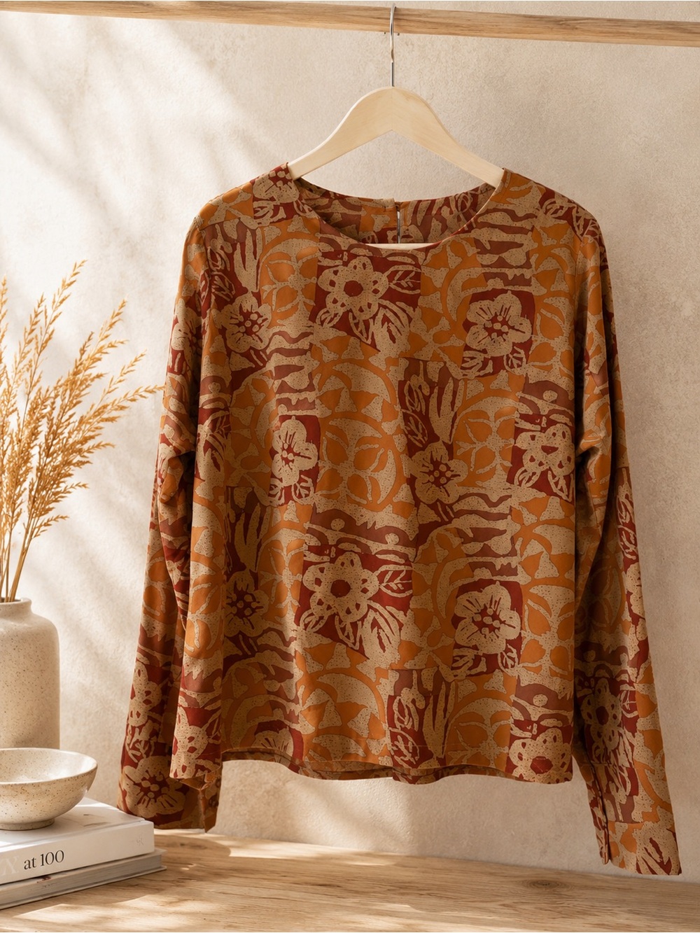 VINTAGE | Long-Sleeve Floral Print Top in Rust and Tan